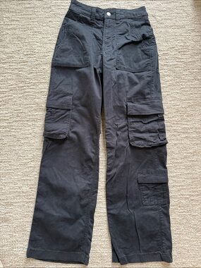 Hollister Black Ultra High Rise Baggy Cargo Pants Women Size 24R